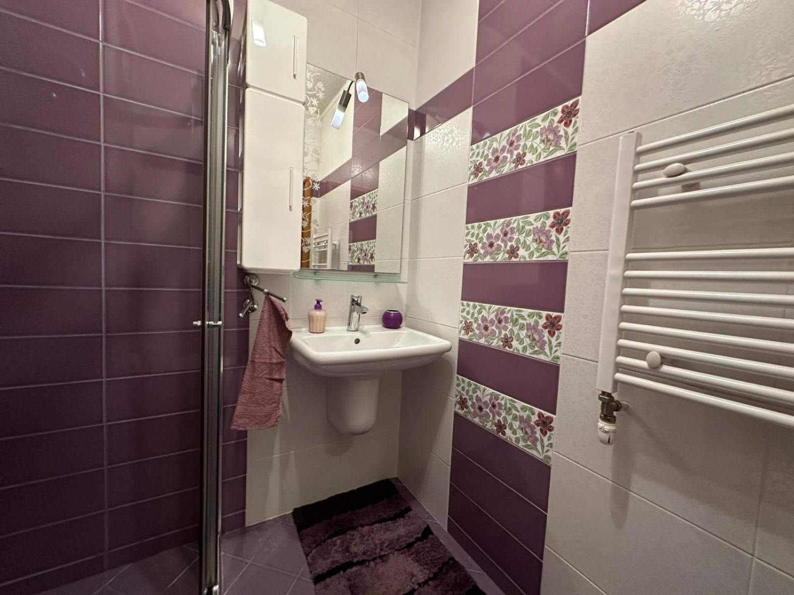 Apartment Lavender, Near To Airport Szófia Kültér fotó